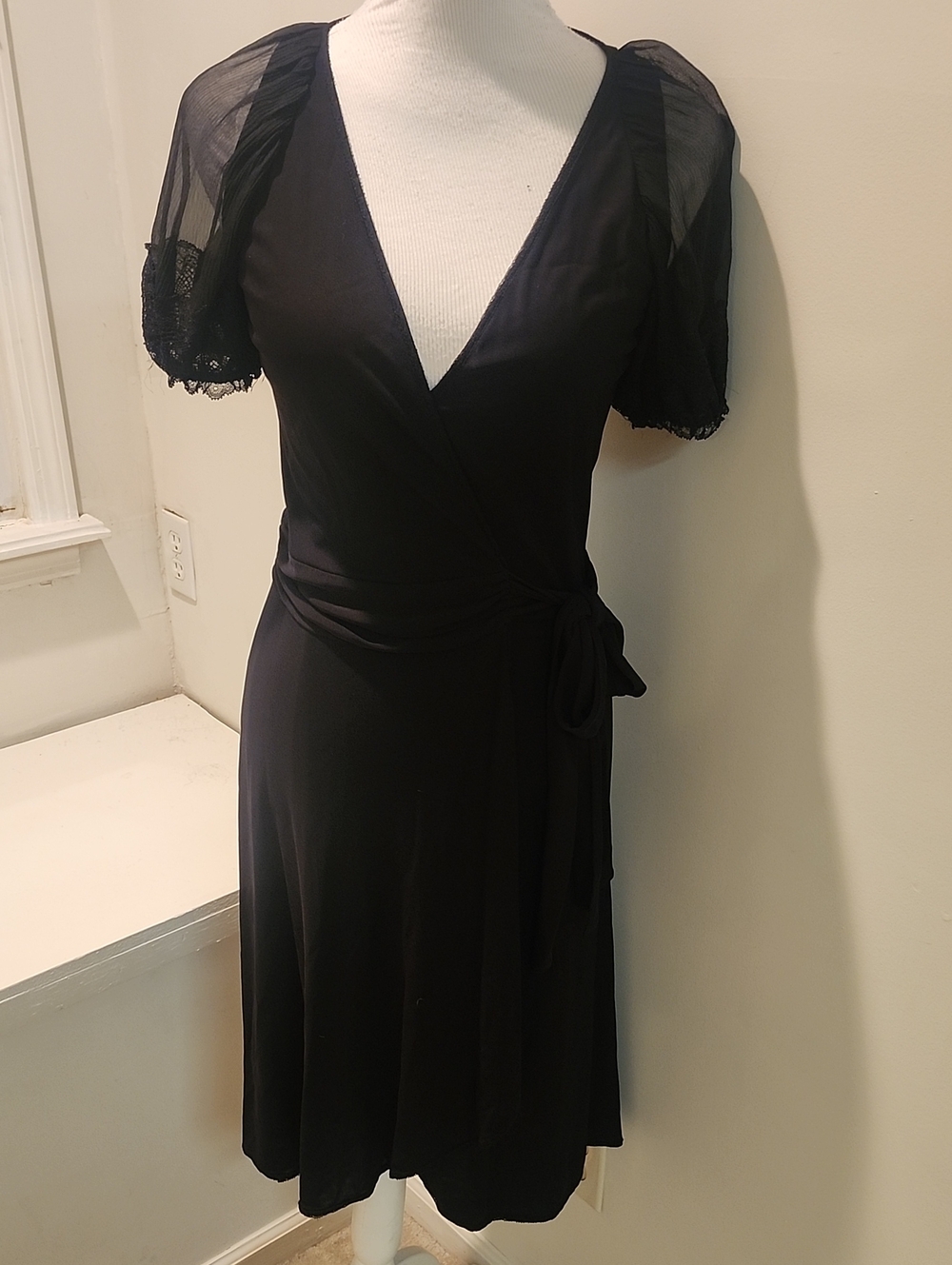 Yigal Azrouël Black Jersey Wrap Dress Lace Sheer Puff Sleeves Size 2